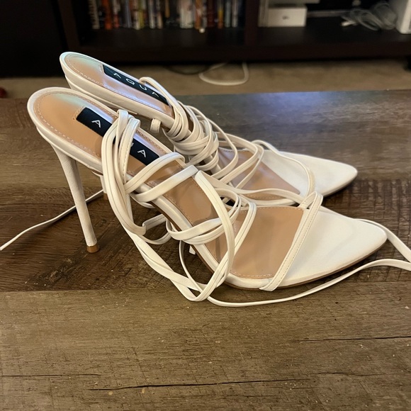 Heels - Picture 4 of 8